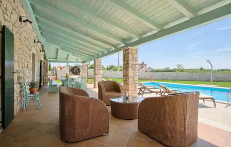 Villa Luca, Maison 10 personnes à Tinjan - Photo 9