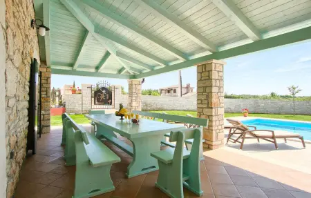 Villa Luca, Maison 10 personnes à Tinjan - Photo 12