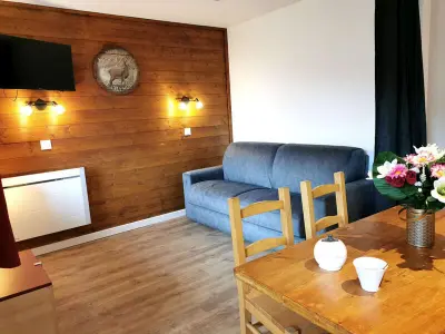 Appartement à Les Avanchers Valmorel, Studio Divisible 2* à Valmorel - Balcon, Proche Pistes & Commerces - L974741