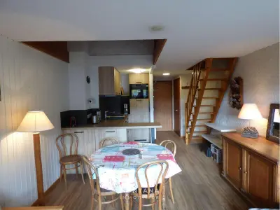 Appartement à Le Grand Bornand, T2 + coin nuit au pied des pistes, idéal pour 4 personnes - L974876