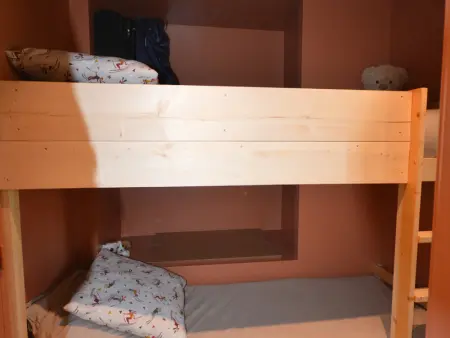 Studio rénové au pied des pistes avec balcon et cuisine équipée - Photo 8