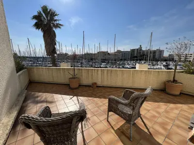 Appartement à Port Leucate, Appartement rénové 1 chambre + cabine, parking privé, à 400m de la plage - L974885