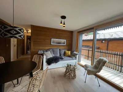 Appartement à Les Carroz d'Arâches, Superbe appart 3P au pied des pistes, parking couvert, terrasse, WiFi - Les Carroz - L975023