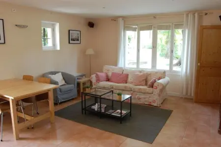 Rosalie, Maison en Provence avec Jardin - Photo 2
