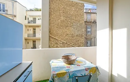 Location Appartement 6 personnes à Montpellier - Photo 8