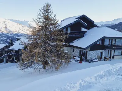 Appartamento a La Plagne Montalbert , Studio cosy pour 4 pers., proche pistes et commerces, Aime-La-Plagne - L975297