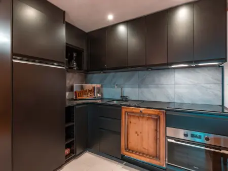 Grand appartement 4 pièces avec piscine, sauna et WiFi proche des pistes - Photo 3