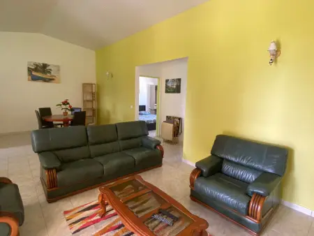 Appartement 2 chambres pied dans l'eau, linge fourni - Photo 2