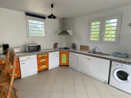 Maison F2 aux Trois-Îlets avec linge fourni et ménage inclus - Photo 2