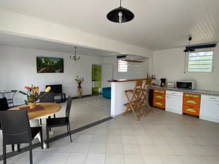 Maison F2 aux Trois-Îlets avec linge fourni et ménage inclus - Photo 3