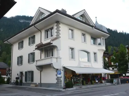 Haus am Bach, Appartement 8 personnes à Zweisimmen - Photo 1