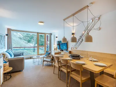 Appartement à Bourg Saint Maurice, Appartement cozy rénové, 3 pièces + coin montagne, 8 pers., Arcs 1800, accès Paradiski, WIFI inclus - L975658