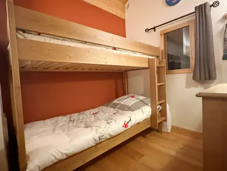 Duplex spacieux avec terrasse, piscine couverte et cheminée à Samoëns - Photo 5