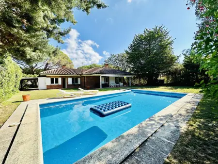 Villa avec Piscine Privée à Santa Cristina d'Aro - Proche Plages et Golf Costa Brava - Photo 8