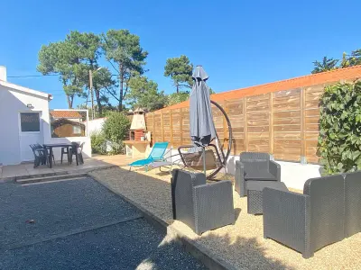 Maison à Bretignolles sur Mer, Maison rénovée 3 ch. proche mer, animaux admis, terrasse et parking - L975843