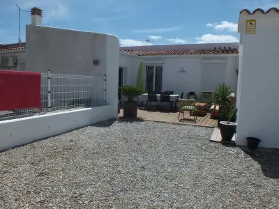 Gite à Roses, Charmante Maison à Santa Margarita avec Terrasse et Jardin, 3 Chambres, Climatisation en Option - L975861