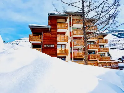 Appartement à Les Deux Alpes, Appartement cosy aux Deux Alpes, au pied des pistes, pour 4 pers, balcon, parking, proche commodités - L975909