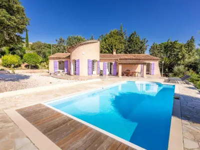 Villa à Les Issambres, Villa 3 chambres avec piscine privée, véranda et jardin près des plages - L975927