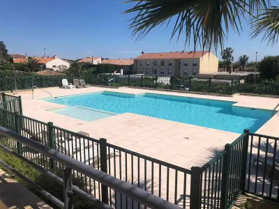 Appartement à Les Issambres, Appartement T2 avec Jardin Privatif et Piscine, à 130m de la Plage - Les Issambres - L975954