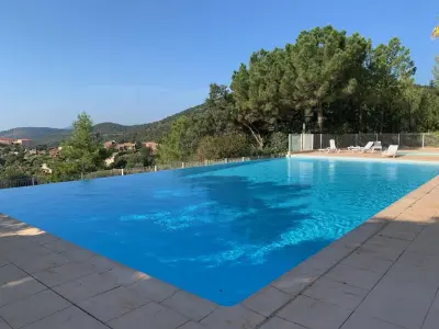 Appartement à Les Issambres, T2 super équipé avec terrasse, piscine et climatisation - L975959