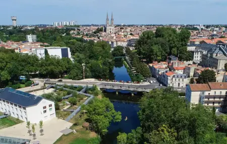 Location Maison 6 personnes à Chey - Photo 33