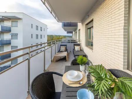 Superbe Appartement Central à La Pineda avec Piscine, Jardin et Proche Plage - Photo 4