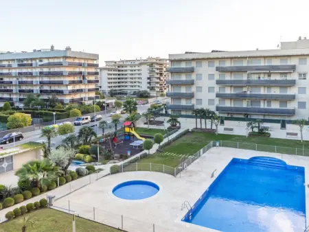 Superbe Appartement Central à La Pineda avec Piscine, Jardin et Proche Plage - Photo 5