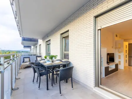 Superbe Appartement Central à La Pineda avec Piscine, Jardin et Proche Plage - Photo 6