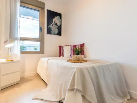 Superbe Appartement Central à La Pineda avec Piscine, Jardin et Proche Plage - Photo 10