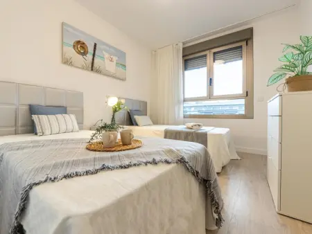 Superbe Appartement Central à La Pineda avec Piscine, Jardin et Proche Plage - Photo 12