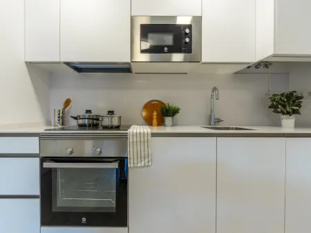 Superbe Appartement Central à La Pineda avec Piscine, Jardin et Proche Plage - Photo 20