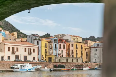 Casa Santa Giusta, Séjour relaxant à Bosa avec véranda - Photo 27