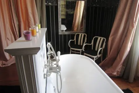 Le Soyeureux, Spacieuse Villa Spa avec Jardin - Photo 24