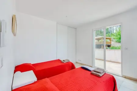 Villa Porthos, Villa à Le Muy avec piscine et forêt - Photo 17