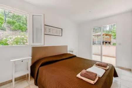 Villa Porthos, Villa à Le Muy avec piscine et forêt - Photo 22