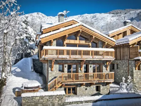 Chalet luxueux avec piscine intérieure et sauna - 5 chambres, 12 pers., proche commerces et pistes - Photo 1