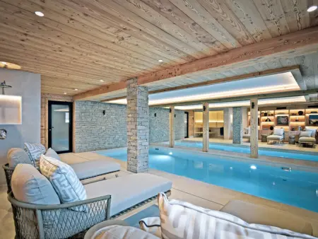 Chalet luxueux avec piscine intérieure et sauna - 5 chambres, 12 pers., proche commerces et pistes - Photo 2
