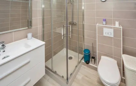 Location Maison 6 personnes à Aigues Mortes - Photo 4