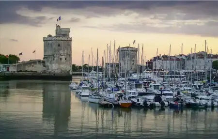 Location Mobil Home 4 personnes à CHEF BOUTONNE - Photo 16