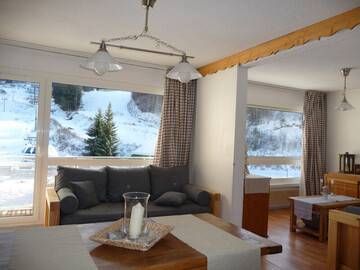 Location Appartement in Les Adrets Prapoutel,À Prapoutel : 2 pièces cabine, pied des pistes, balcon, 4ème étage FR-1-771-60 N°977465