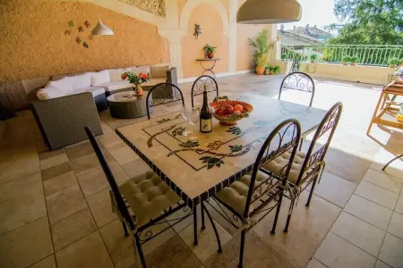 Au coeur du Languedoc, Ancien chai avec terrasse et jardin - Photo 9