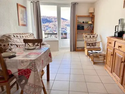 Appartement à Risoul, Appartement à Risoul, balcon, 2 pièces, 6 couchages, parking, animaux admis - L977702