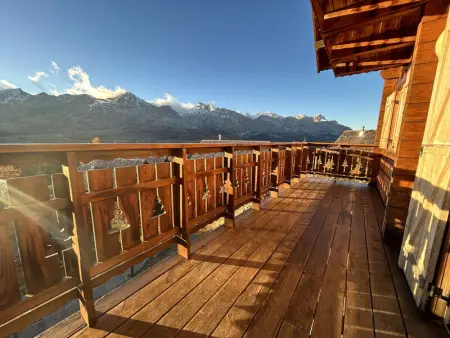 Superbe chalet pour 8 pers. près pistes et commerces, cheminée, terrasse, piscine, navette, ménage inclus - Photo 15