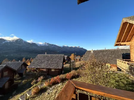 Superbe chalet pour 8 pers. près pistes et commerces, cheminée, terrasse, piscine, navette, ménage inclus - Photo 17