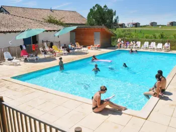 Gite à Orist,Mobil-home avec piscine, sports et nature à Orist - Tout confort pour vos vacances ! FR-1-360-452 N°977845