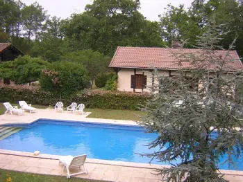 Gite à Léon,Ferme Rénovée avec Piscine et Jardin, Proche Lac et Plages, Idéale pour Séjour Zen à Léon FR-1-360-646 N°977879