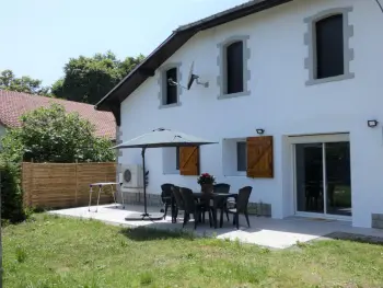 Gite à Orx,Maison rénovée près des plages et réserve naturelle, climatisée, jardin privé, tout confort inclus FR-1-360-750 N°977906