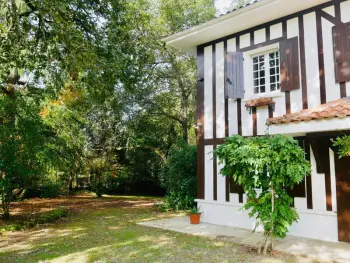 Gite à Gourbera,Maison Traditionnelle avec Piscine et Grand Jardin - Proche Dax et Plages FR-1-360-754 N°977909