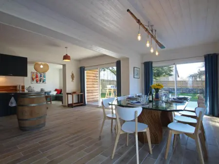 Maison spacieuse avec piscine à Jullouville, Gite 15 personnes à Jullouville - Photo 11