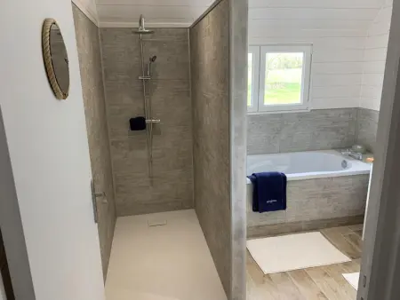 Maison spacieuse avec piscine à Jullouville, Gite 15 personnes à Jullouville - Photo 16